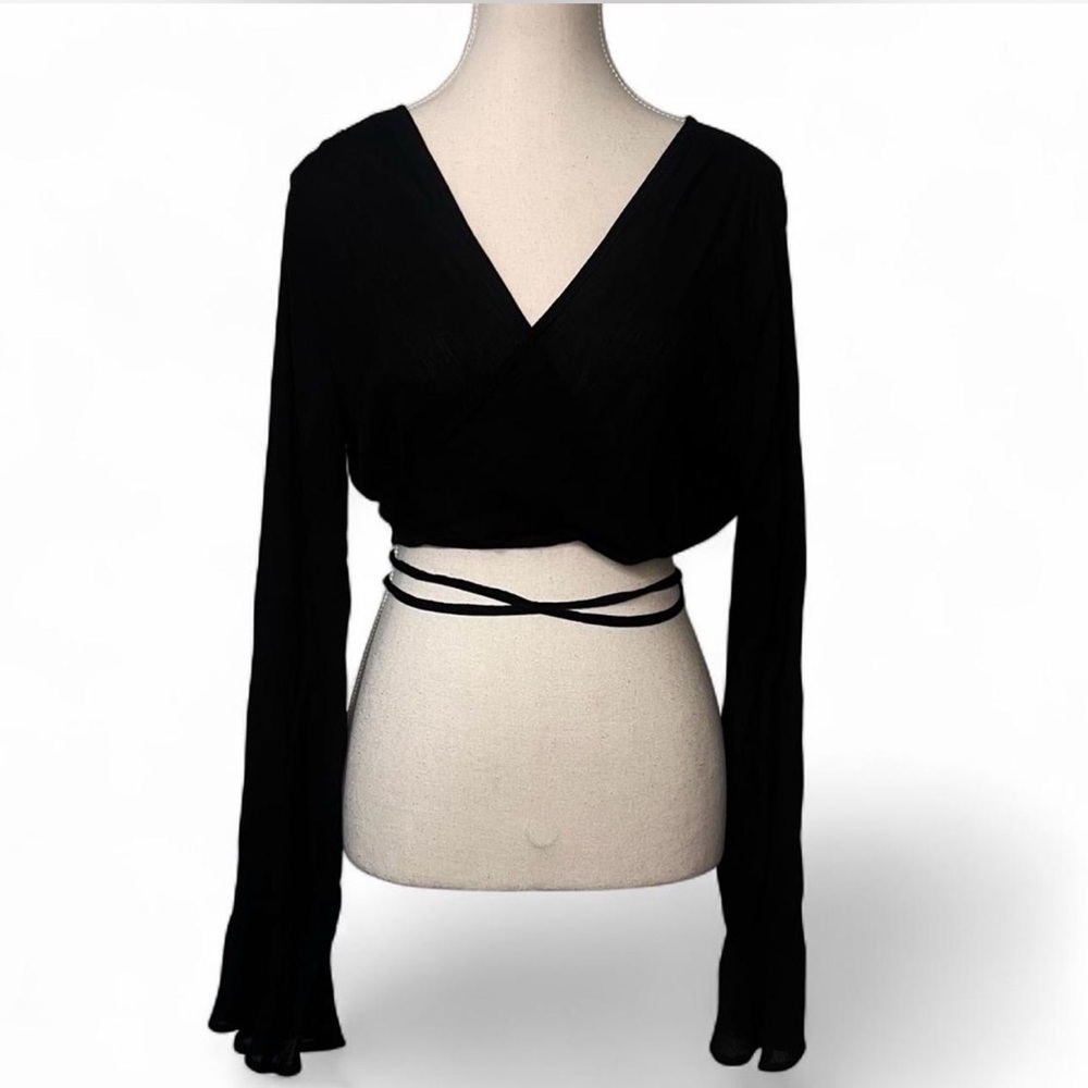 Fashion Nova Elegant Black Wrap Crop Top size Medium‎ - Picture 1 of 8